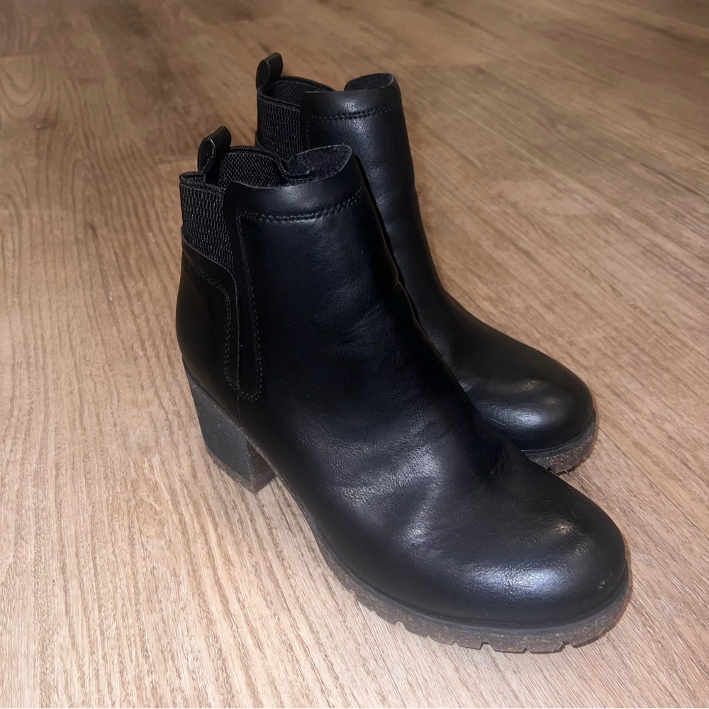 Women’s 8 Kork Elsie Bootie Black